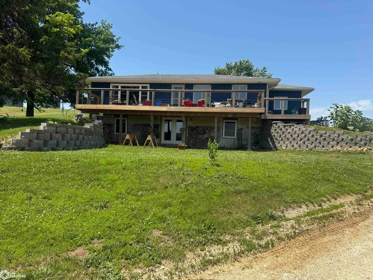 1170 310th Street, Clinton, IA 50854 - Image #1