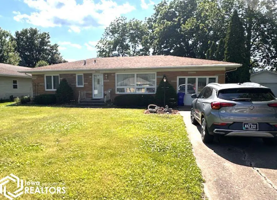 2633 Clearview Street, Ottumwa, IA 52501 - Image #2