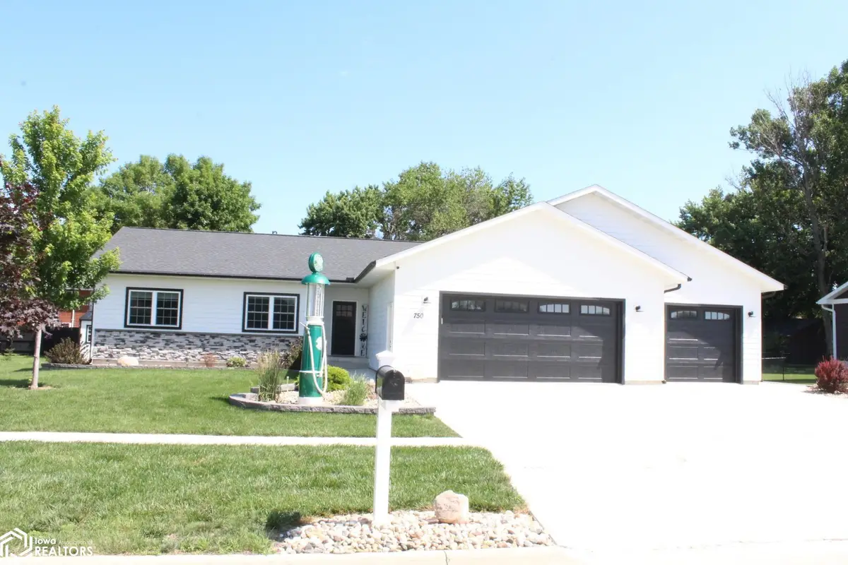 750 Pebblestone Lane, Garner, IA 50438 - Image #1