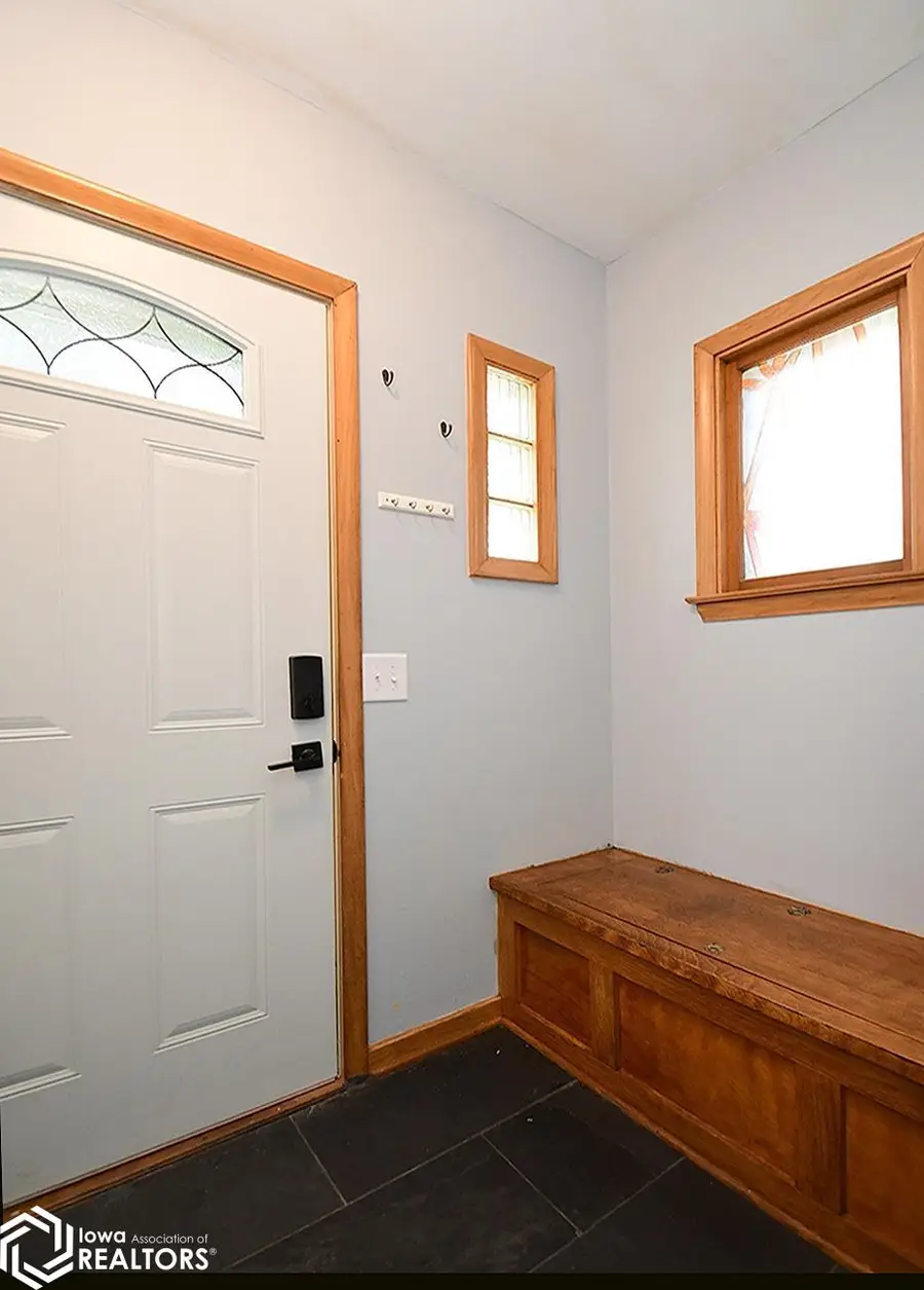 315 S Gates Street, Oakland, IA 51560 - Image #2