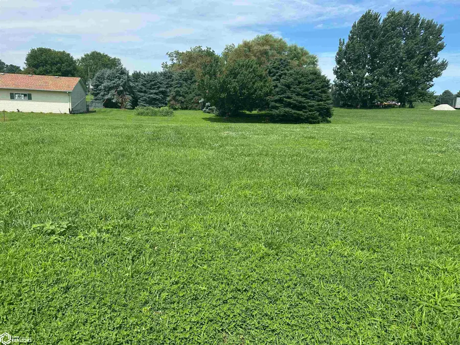 806 Jones Street, Walnut, IA 51577 - Image #2