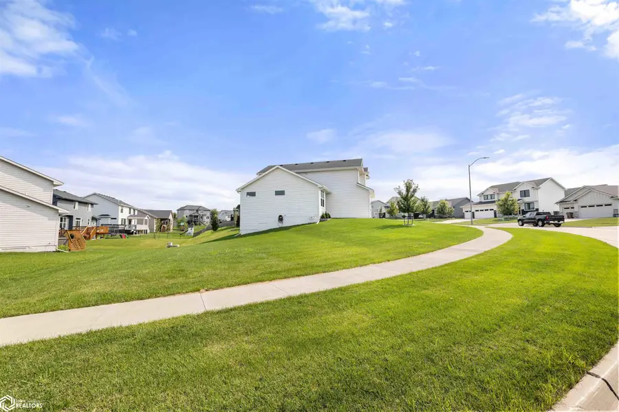 3641 NW 166th Street, Clive, IA 50325 - #3