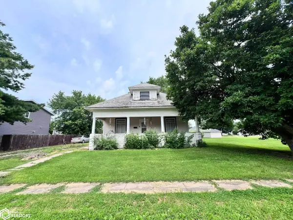 405 E Mckinley Street, New London, IA 52645