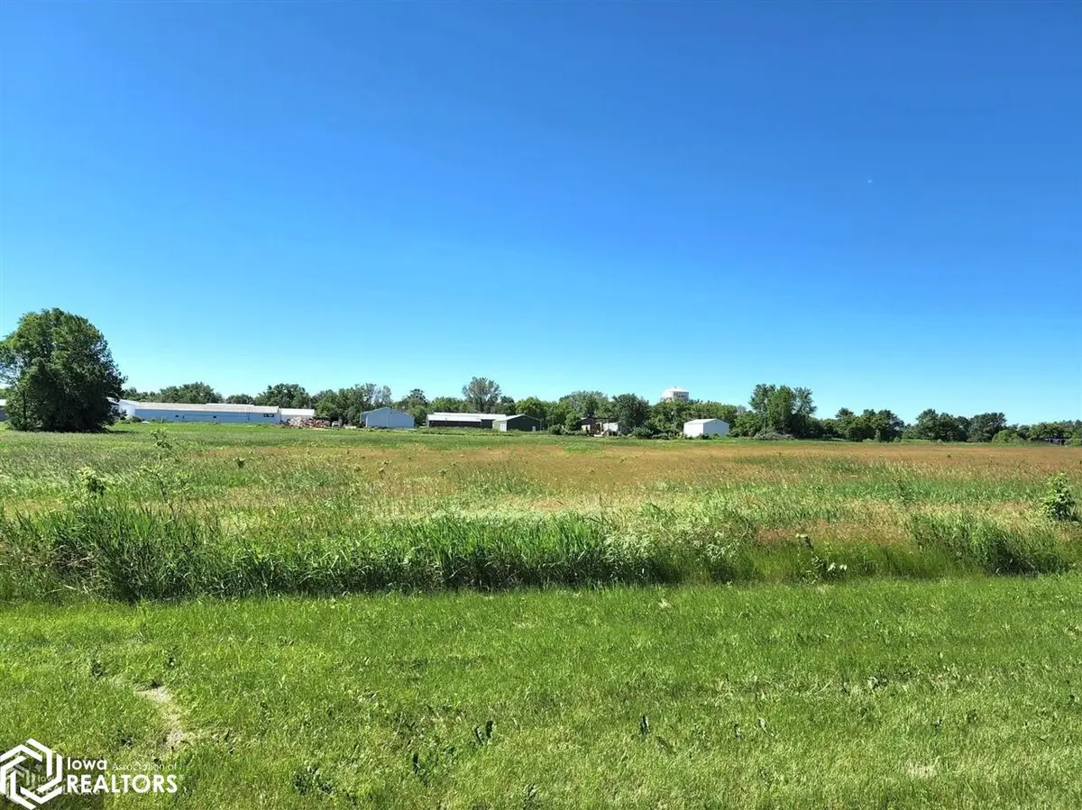 2955 9th Street Sw, Mason City, IA 50401-1458 - #1
