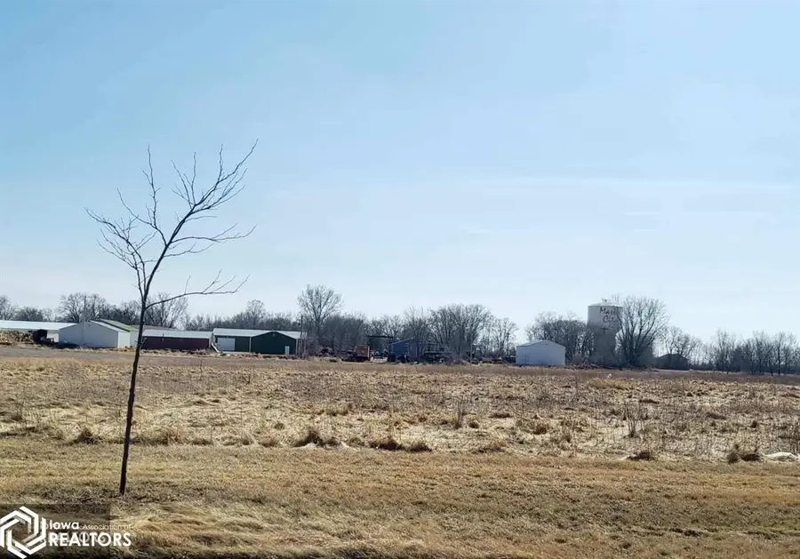 2955 9th Street Sw, Mason City, IA 50401-1458 - #3