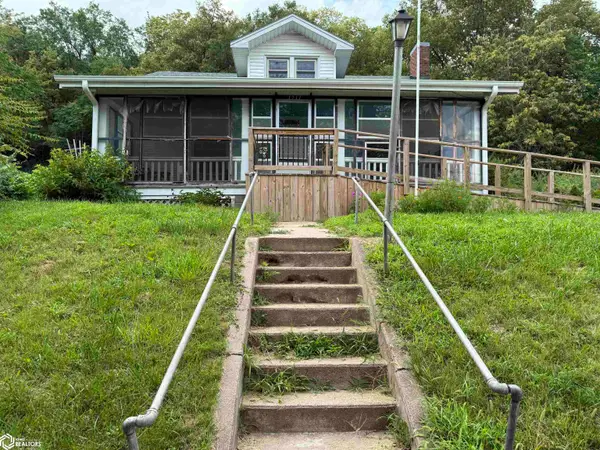 1711 Bluff Street, Hamburg, IA 51640