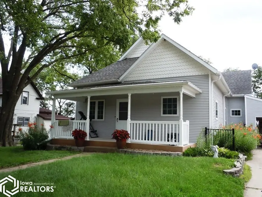 114 E 10th Street, Logan, IA 51546 - Image #2