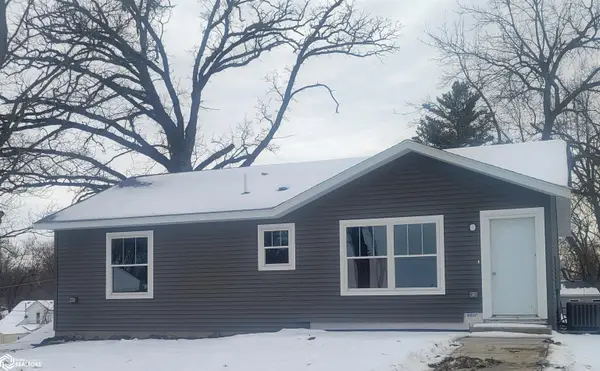 207 E Jefferson Street, Mount Ayr, IA 50854