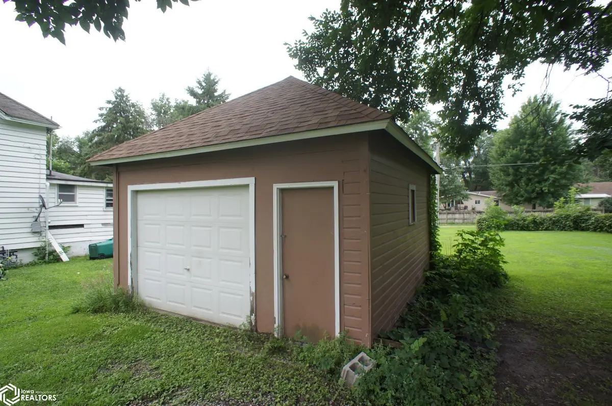 520 Walnut Street, Webster City, IA 50595 - #1