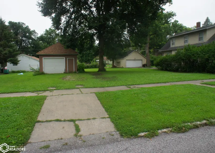 520 Walnut Street, Webster City, IA 50595 - #2