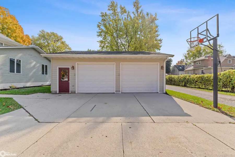 315 N 6th Street, Clear Lake, IA 50428 - Image #2