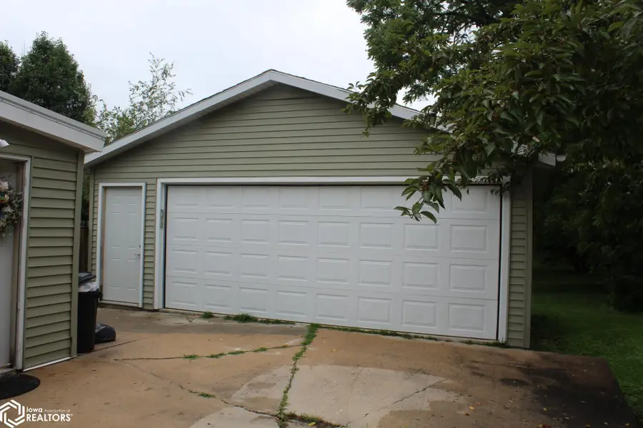 634 3rd Street Se, Mason City, IA 50401 - #3