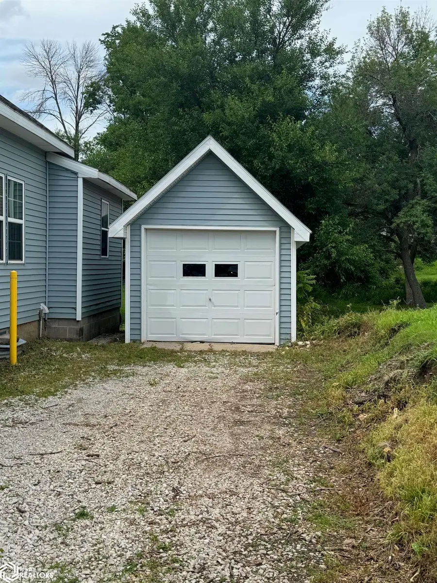 628 W Mcgregor Street, Algona, IA 50511 - Image #2