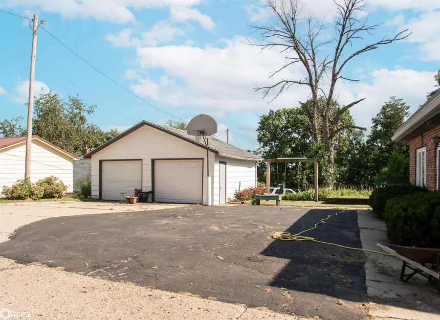 750 N Green Street, Ottumwa, IA 52501 - Image #2