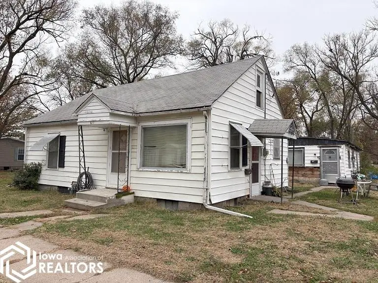 611 E Market Street, Red Oak, IA 51566 - #1