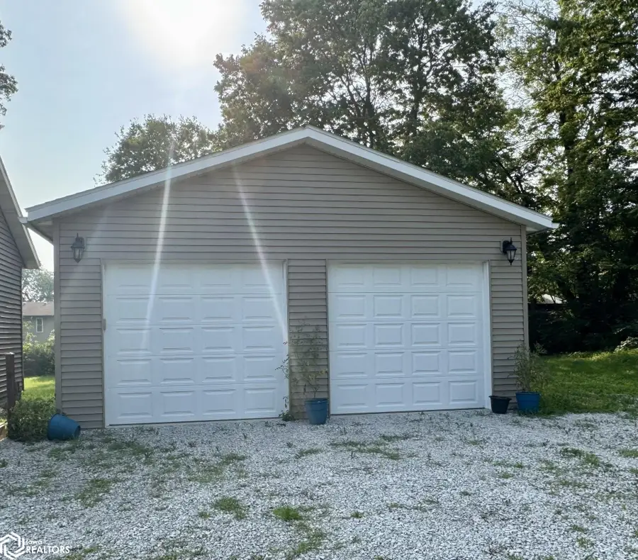 315 S Clark Street, Lamoni, IA 50140 - Image #3