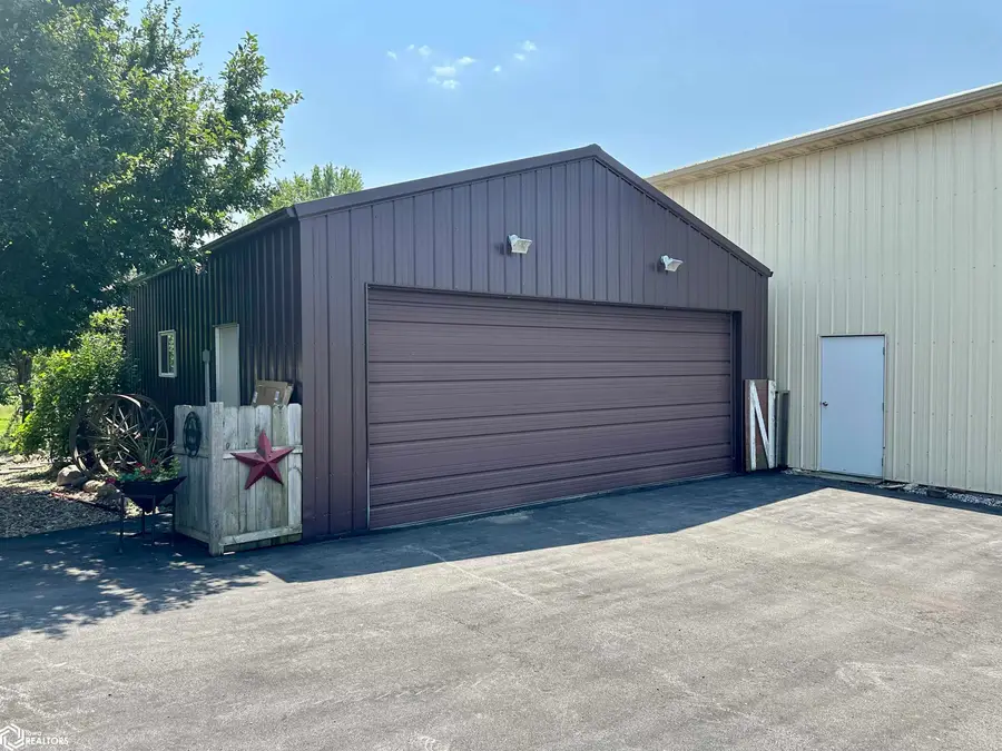 21450 490th Street, Chariton, IA 50049 - Image #3