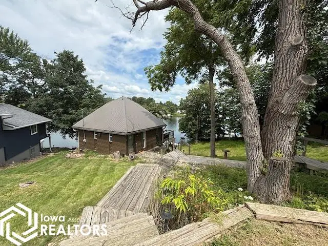 1041 Lakeshore Drive, Brooklyn, IA 52211 - Image #1