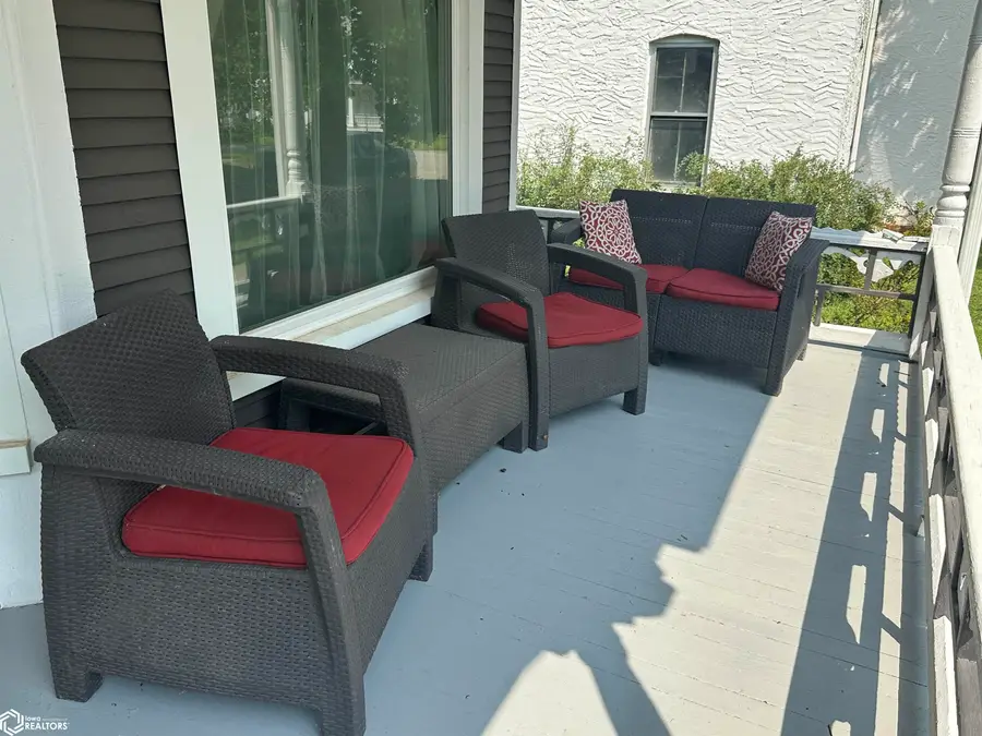 907 Avenue D, Fort Madison, IA 52627 - Image #2