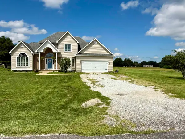 53 Walnut Dr., Nauvoo, IL 62354