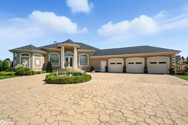 5632 Clubhouse Drive, Burlington, IA 52601