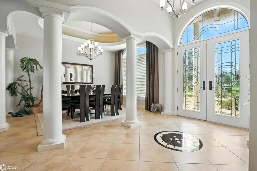 5632 Clubhouse Drive, Burlington, IA 52601 - #2