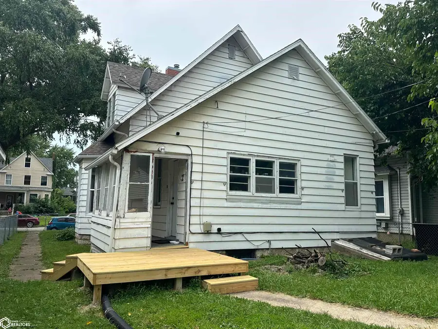 526 S Central Avenue, Burlington, IA 52601 - Image #2