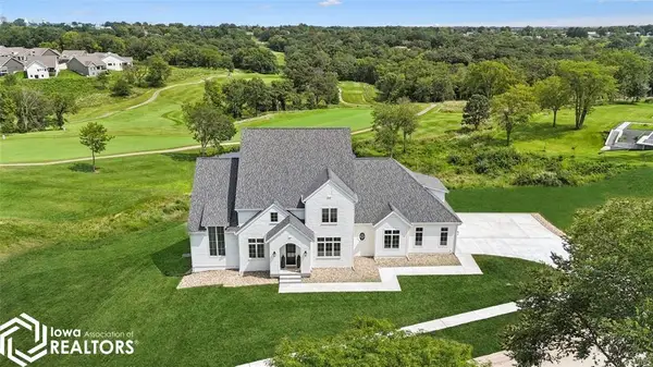 550 Harvest Road, Pella, IA 50219