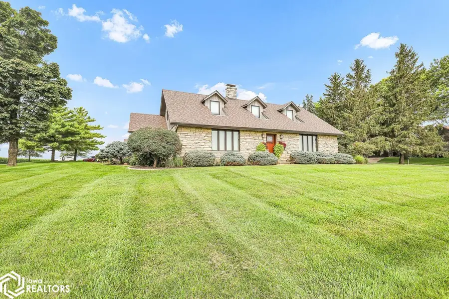 2775 Osburn Avenue, Oskaloosa, IA 52577 - Image #2