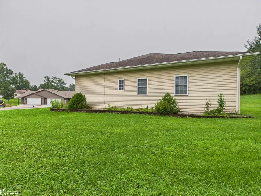 31 Weaver Drive, Ottumwa, IA 52501 - Image #3