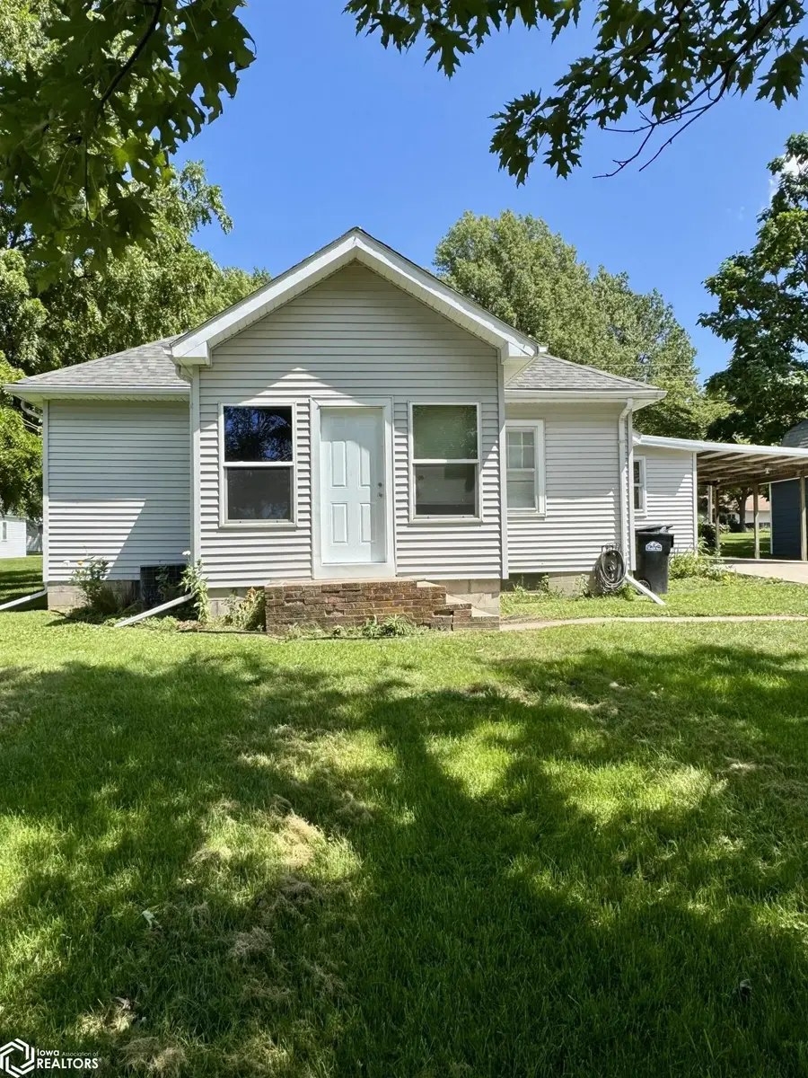 214 S Ringgold Street, Mount Ayr, IA 50854 - Image #2