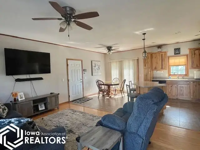 1808 S Meadowview Avenue, Mount Pleasant, IA 52641 - Image #2