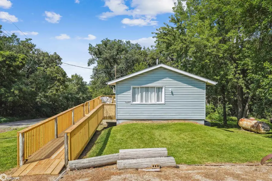 5191 Skyline Drive, Brooklyn, IA 52211 - Image #3