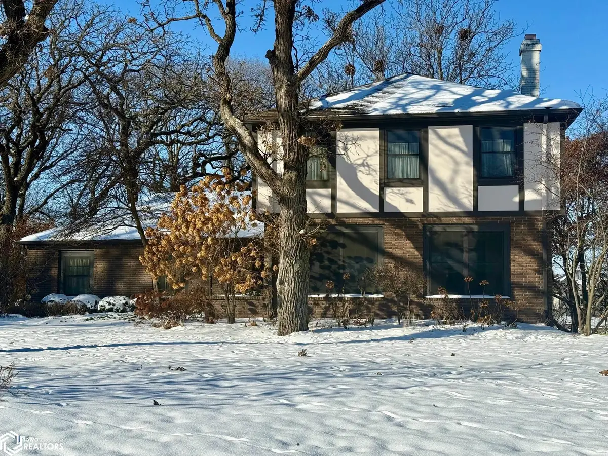 2822 Country Club Drive, Atlantic, IA 50022 - #1