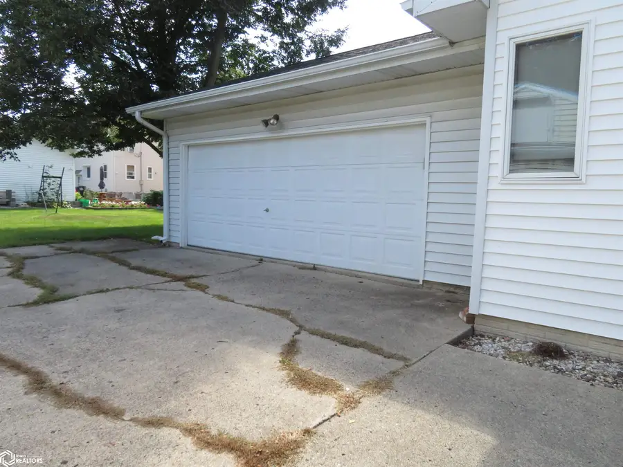 212 3rd Avenue Ne, Clarion, IA 50525 - Image #2