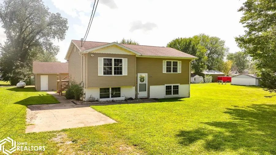 206 Selma Street, Eldon, IA 52554 - Image #2