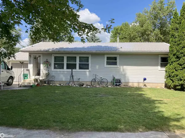 608 Sherman Street, Sheffield, IA 50475