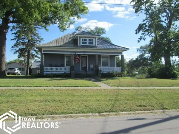 1344 Braden Avenue, Chariton, IA 50049