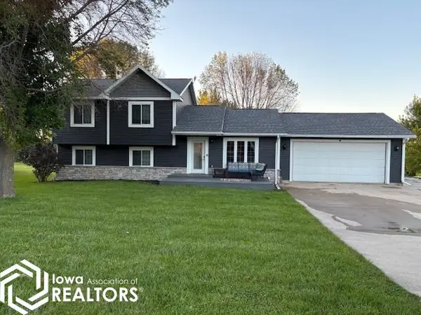 7138 275th Way, Clear Lake, IA 50428