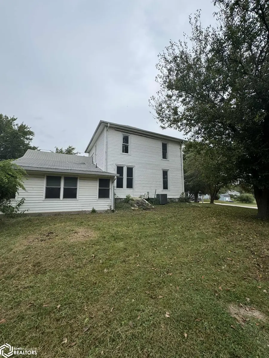 502 S West Street, Bloomfield, IA 52537 - Image #2