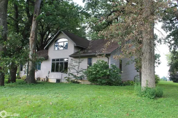1117 Buddy Holly Place, Clear Lake, IA 50428