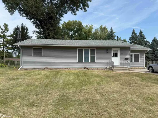 703 Arlington Drive, Marshalltown, IA 50158