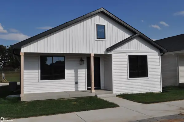 1005 Willow Drive, Manning, IA 51455