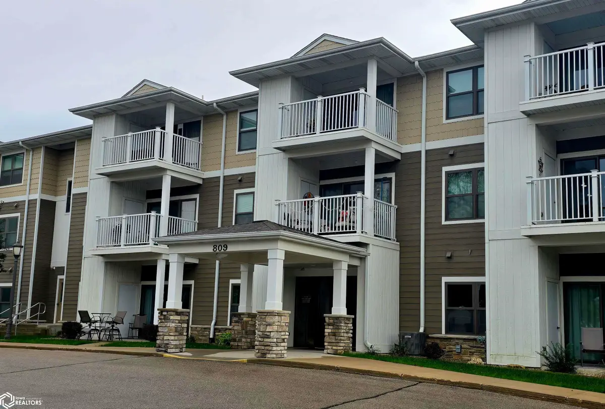 809 7th Avenue N #212, Clear Lake, IA 50428 - Image #1