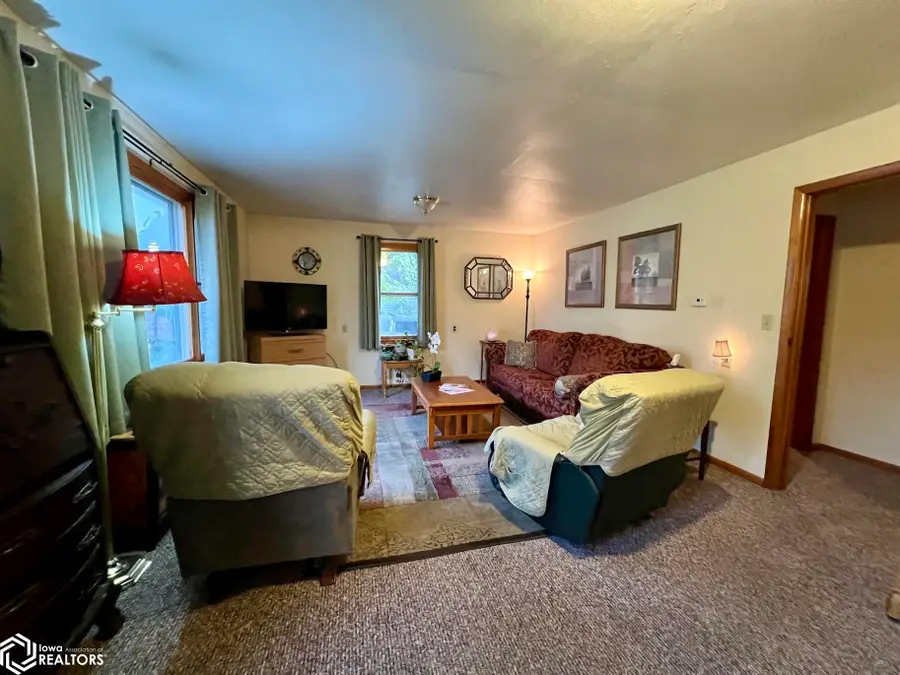 702 S Main Street, Leon, IA 50144 - Image #2