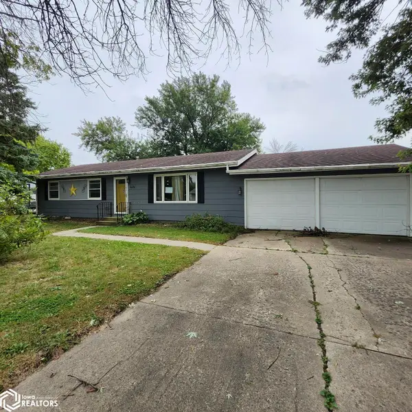 2434 Elm Dr, Fort Dodge, IA 50501