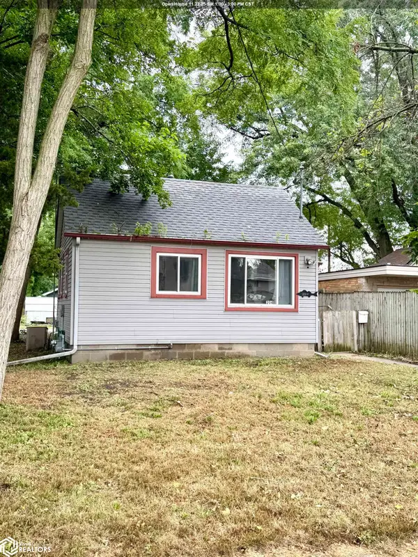 204 S 12th Street, Clear Lake, IA 50428