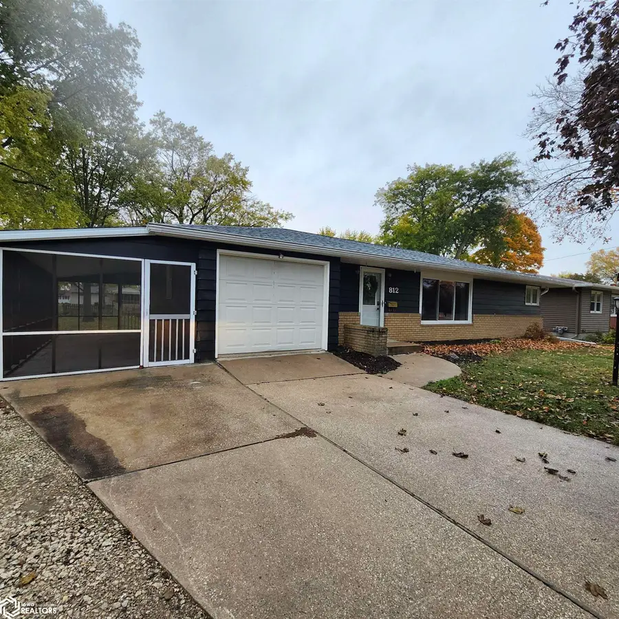 812 10th St N, Humboldt, IA 50548 - Image #2