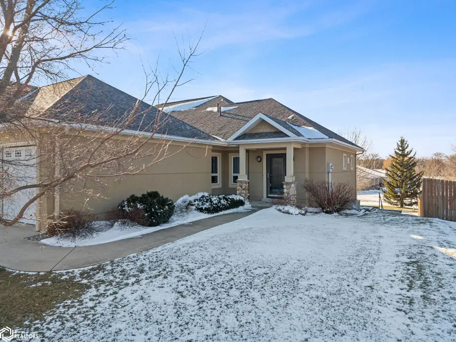 516 Lexington Drive, Clear Lake, IA 50428 - Image #3