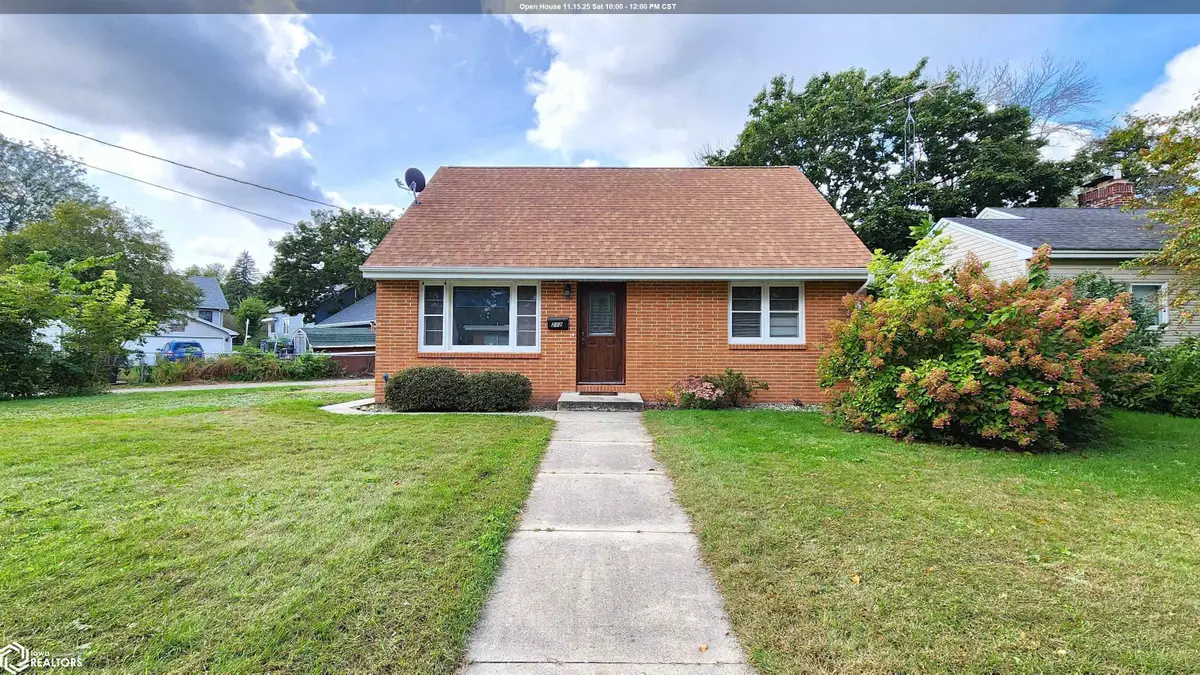 212 S Ohio Avenue, Mason City, IA 50401 - #1